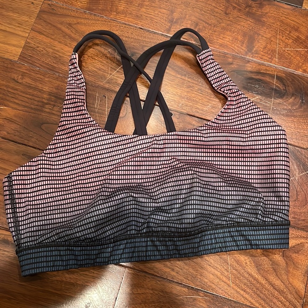 Lululemon sports bra